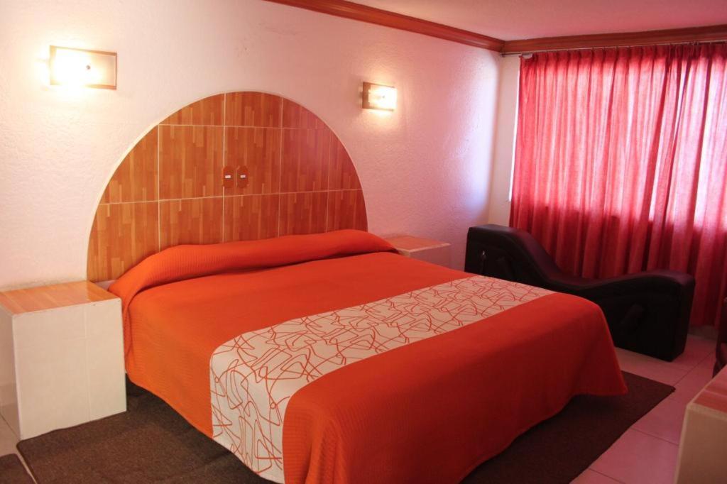 Hotel Plaza Sahagun Ciudad Sahagun Esterno foto